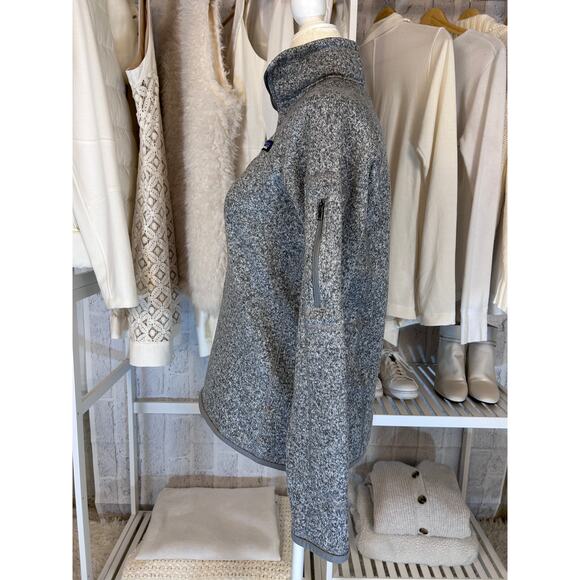 Patagonia Women's Size M Gray Half Zip Pullover w/ Zip Pocket Sleeve #0053 - Picture 2 of 6